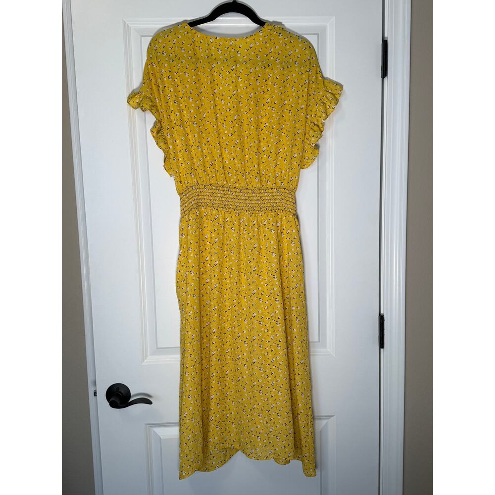 Max Studio Yellow Belted Floral Dress - Picture 4 of 4